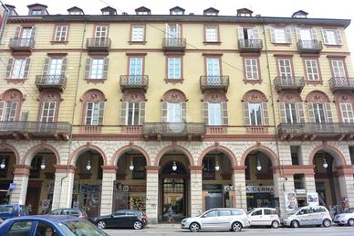 MONOLOCALE A TORINO