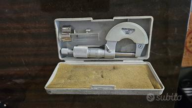 Micrometro NSK Japan 0-25mm 0,01mm con custodia