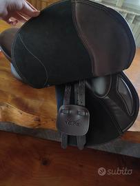 SELLA IN PELLE NUOVA INGLESE