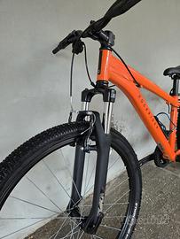 Bicicletta rockrider ST 500 26 pollici