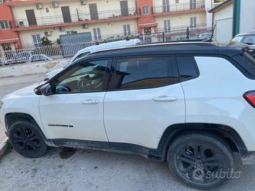 Vendita jeep compass 1600 diesel 130kw