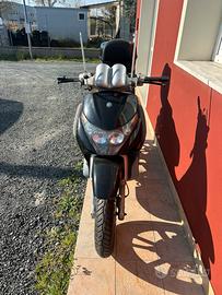 Beverly 200