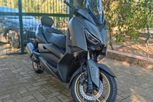 Yamaha XMAX 300 Tech Max - 38.200 km - Tagliandato