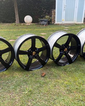 Cerchi da 18” per Porsche