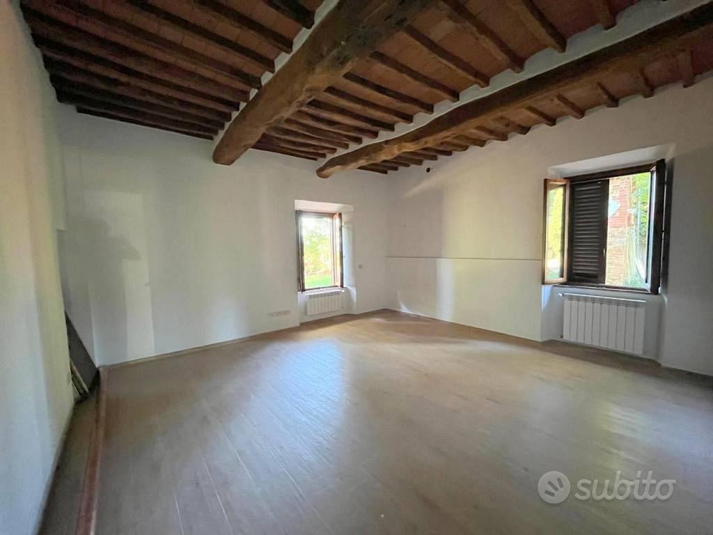 Rustico / Casale di 80 m² con 3 locali a Barberino - Altro