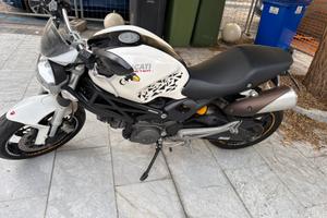 Ducati 696