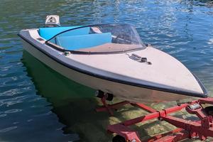 Motoscafo Vega 450 senza patente 20 cv
