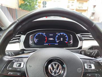 VW PASSAT serie 8