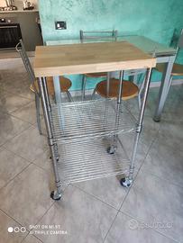 carrello con ruote 