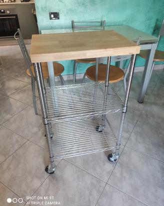 carrello con ruote 
