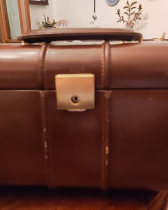 beauty case in pelle mis.25x18