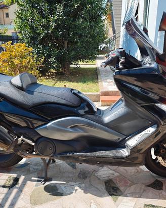 Yamaha T max 