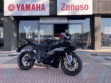 Yamaha YZF R9