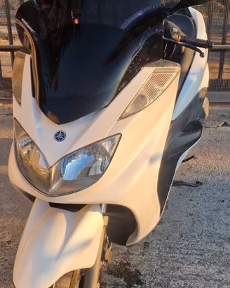 Yamaha Majesty 400