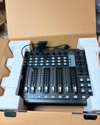Behringer x touch compact