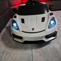 Macchina elettrica per bambini