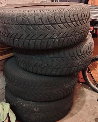 gomme invernali+cerchi in ferro