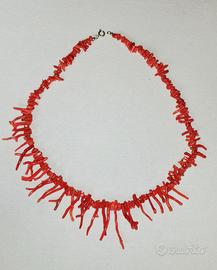 Collana in corallo frange
