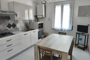 Tre camere, lungomare nord, vicino al centro