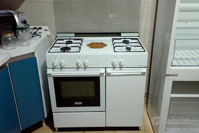 Cucina Delonghi forno elettrico e portabombola