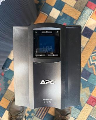 APC SMART UPS c1000