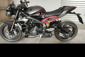 Triumph street 765RS