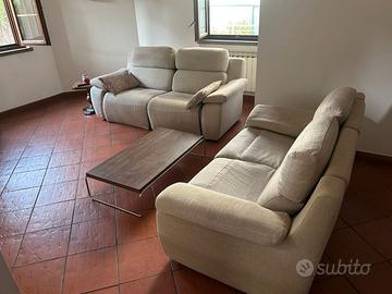 set di divani 3+2 psoti + tavolino basso