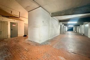 Box/Cantina a due passi dal Centro