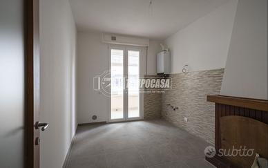 Trilocale al piano terra, completamente ristruttur