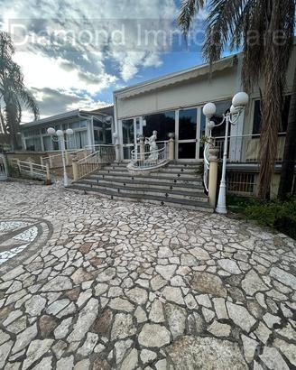 Locale ad uso ristorativo a Stazzo - Acireale