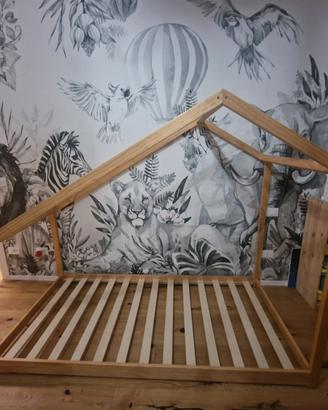 Letto montessoriano a forma di casetta 