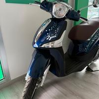 PIAGGIO Liberty 125 3v ie Baci Perugina abs