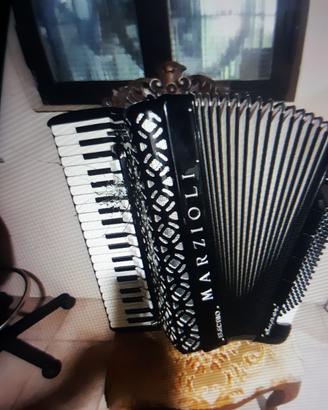 FISARMONICA MARZIOLI 41/120 4/5 13+5 + AMPLIF.