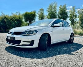 VOLKSWAGEN GOLF GTD 2.0 TDI 184 CV DSG ANNO 2016