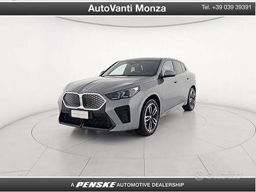 BMW iX2 eDrive 20 M Sport