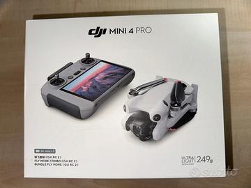 DJI Mini 4 Pro Fly More Combo pari al nuovo
