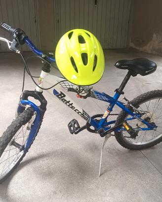 bicicletta da bambino e casco btwin 