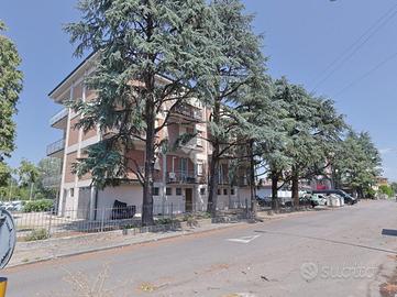 4 LOCALI A REGGIO NELL'EMILIA