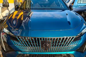 Peugeot plug-inHibrid GT 225 CV allure 