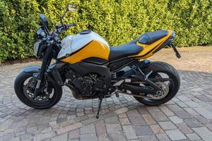 YAMAHA FZ1 my 2010