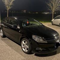 Opel astra GTC 1.7 cdti