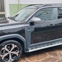 Dacia Duster full hybrid 140 journey