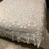 Copriletti fatti a uncinetto