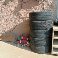 Gomme cerchi in ferro.