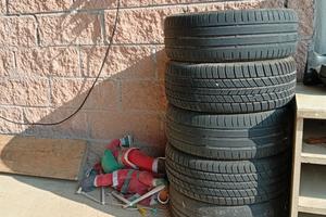 Gomme cerchi in ferro.