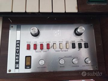 organo Farfisa Partner 14