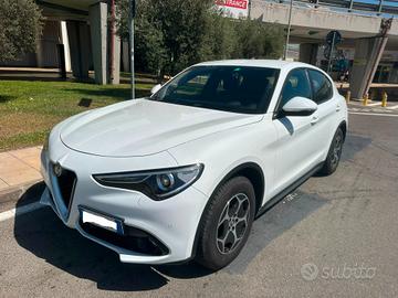 Alfa Romeo Stelvio 2.2 Turbodiesel 190 CV AT8 Q4 B