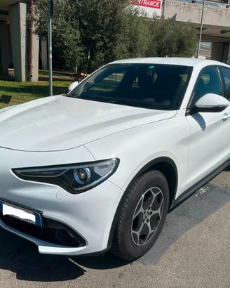 Alfa Romeo Stelvio 2.2 Turbodiesel 190 CV AT8 Q4 B