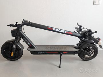 Monopattino elettrico Ducati Pro II EVO