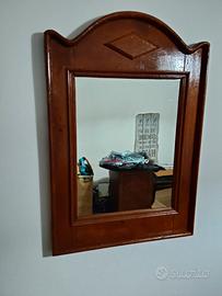 specchio con cornice in legno anni 20 restaurata